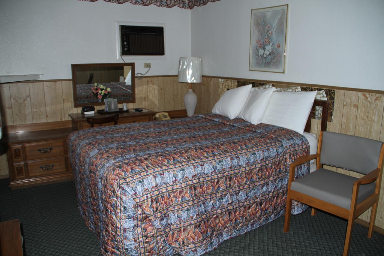 Skyliner Motel Stroud Eksteriør bilde