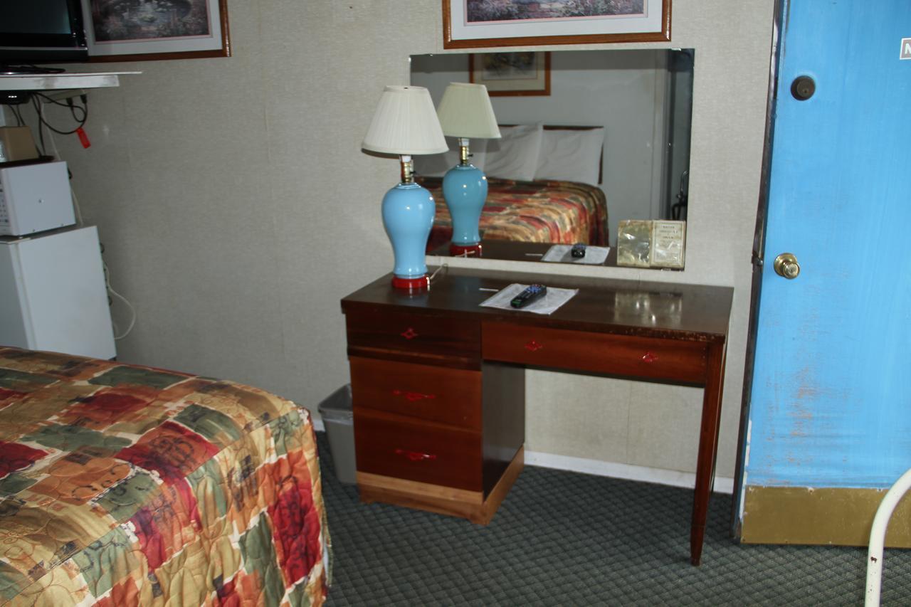 Skyliner Motel Stroud Eksteriør bilde