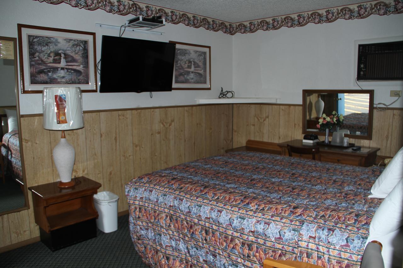 Skyliner Motel Stroud Eksteriør bilde