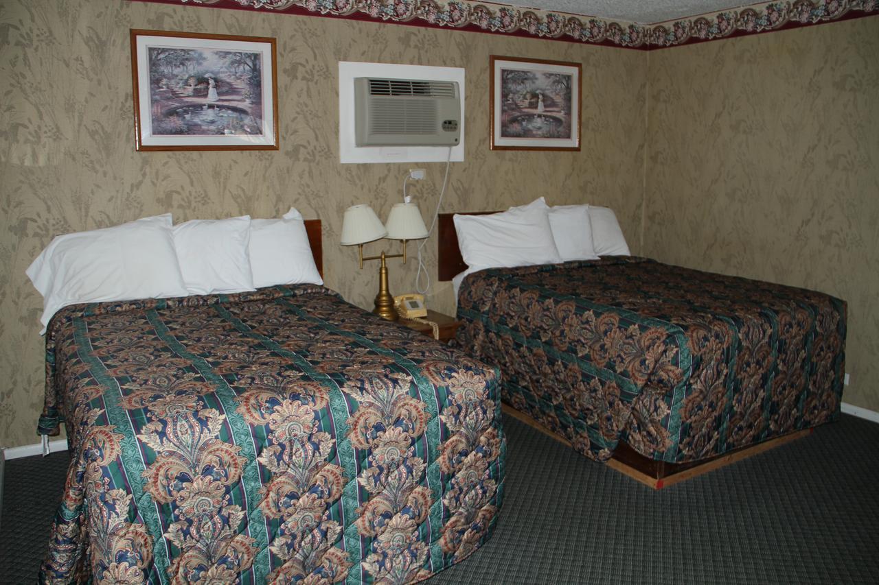 Skyliner Motel Stroud Eksteriør bilde