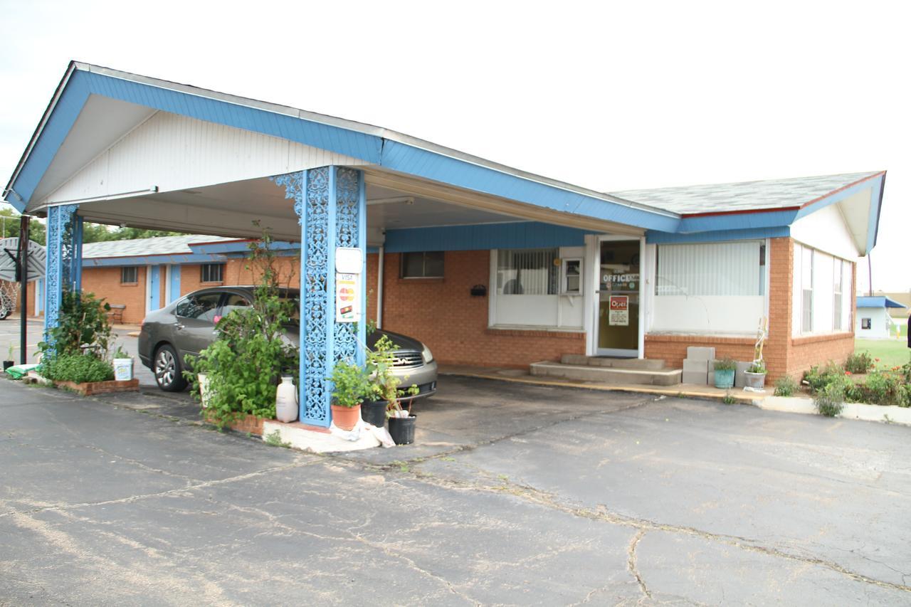 Skyliner Motel Stroud Eksteriør bilde