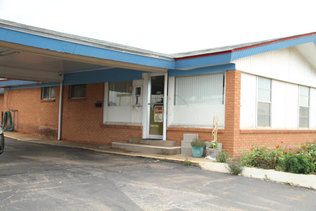Skyliner Motel Stroud Eksteriør bilde